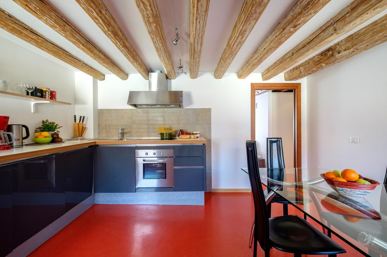 The Lion'S House Apt4 Venesia Bagian luar foto